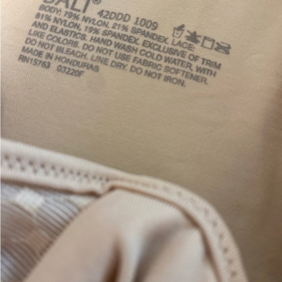 Bali Women’s Shapewear Firm Control Body Shaper Built-in Minimizer NWT  42DDD - Picture 11 of 11